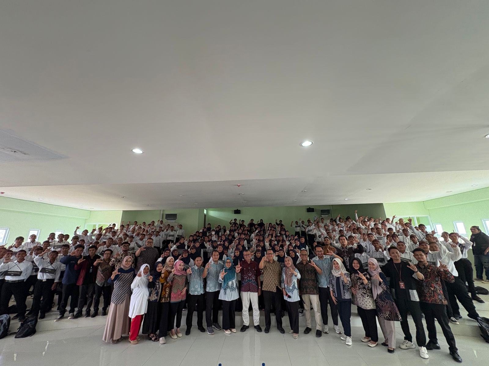 PKKMB Jurusan Teknik Informatika UNG 2025: Wujudkan Generasi Informatika Kreatif, Adaptif, dan Beretika