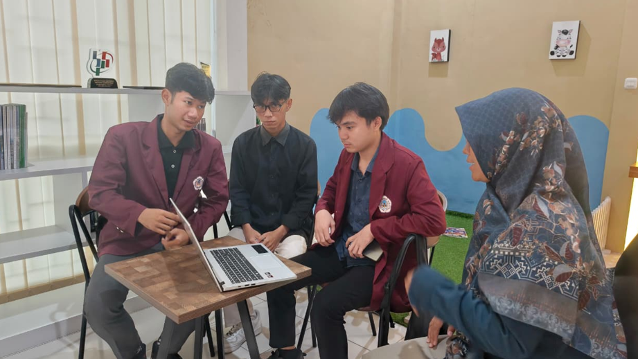 Wawancara di BPS Bone Bolango Membuka Arah Pengembangan Buku Tamu Digital Berbasis OCR