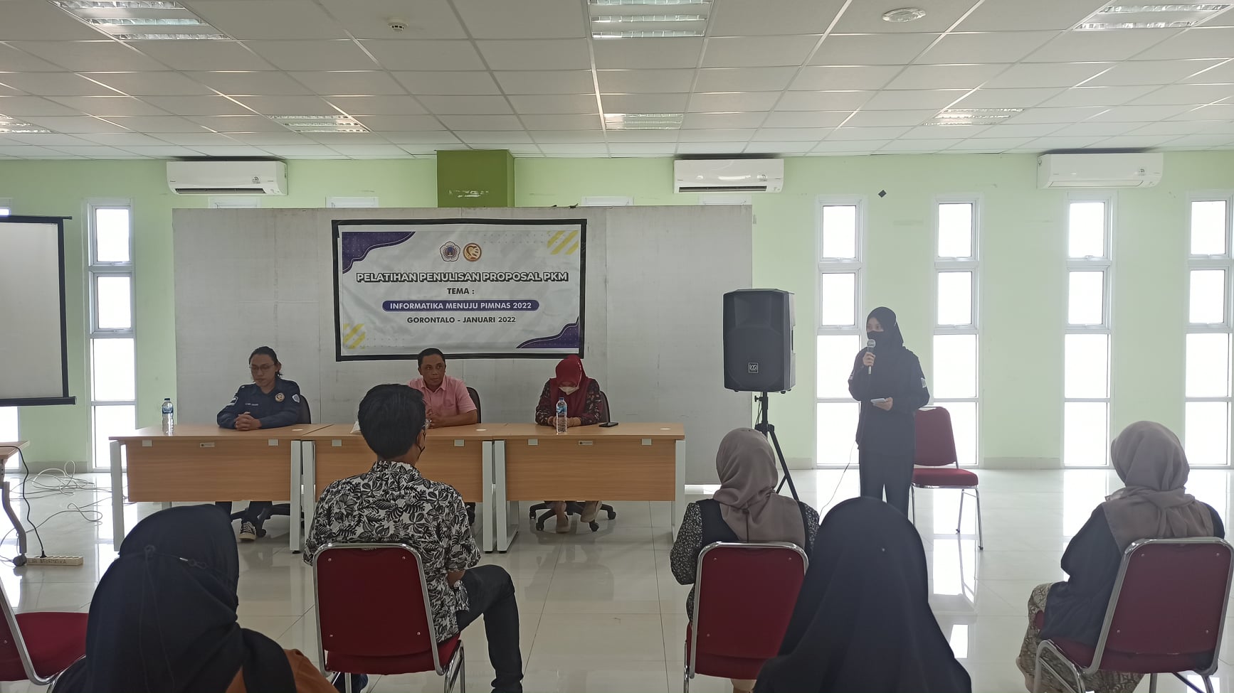 Teknik Informatika UNG melaksanakan Pelatihan Penulisan Proposal PKM